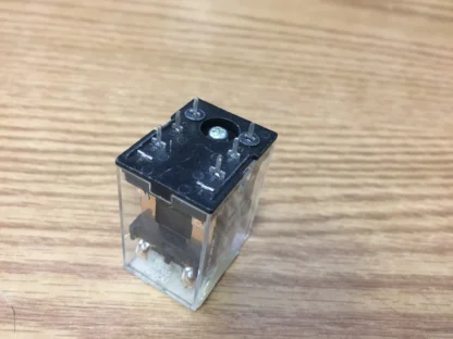 Yamaha PC2002M Professional Series Amplifier speakers protection relay.