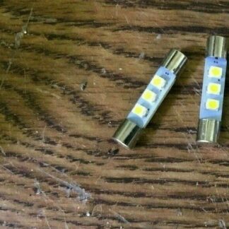 Vintage Technics ST-7300 tuner front  LED lamps.