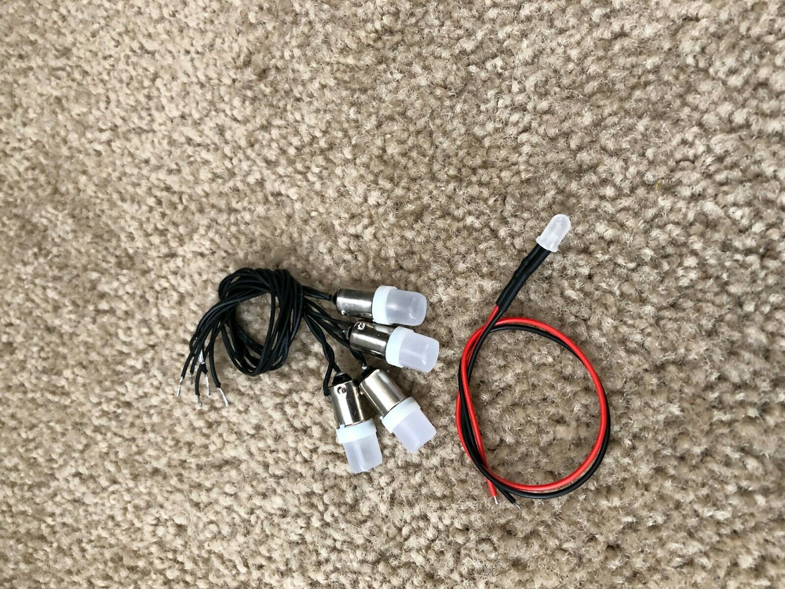 Vintage KENWOOD KR-2400/ KR-3400 receiver front panel LED lights.