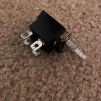 Vintage Onkyo M-504 / M-508 amplifier power switch.