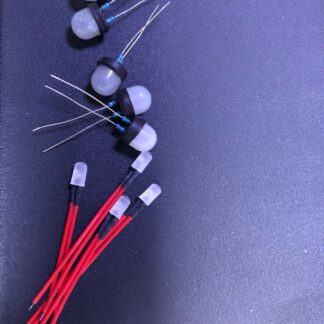 Vintage Sansui TU-7900 / TU-5900 front panel LED lamps.