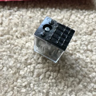 Vintage Sansui 9090 Receiver speakers protection relay.